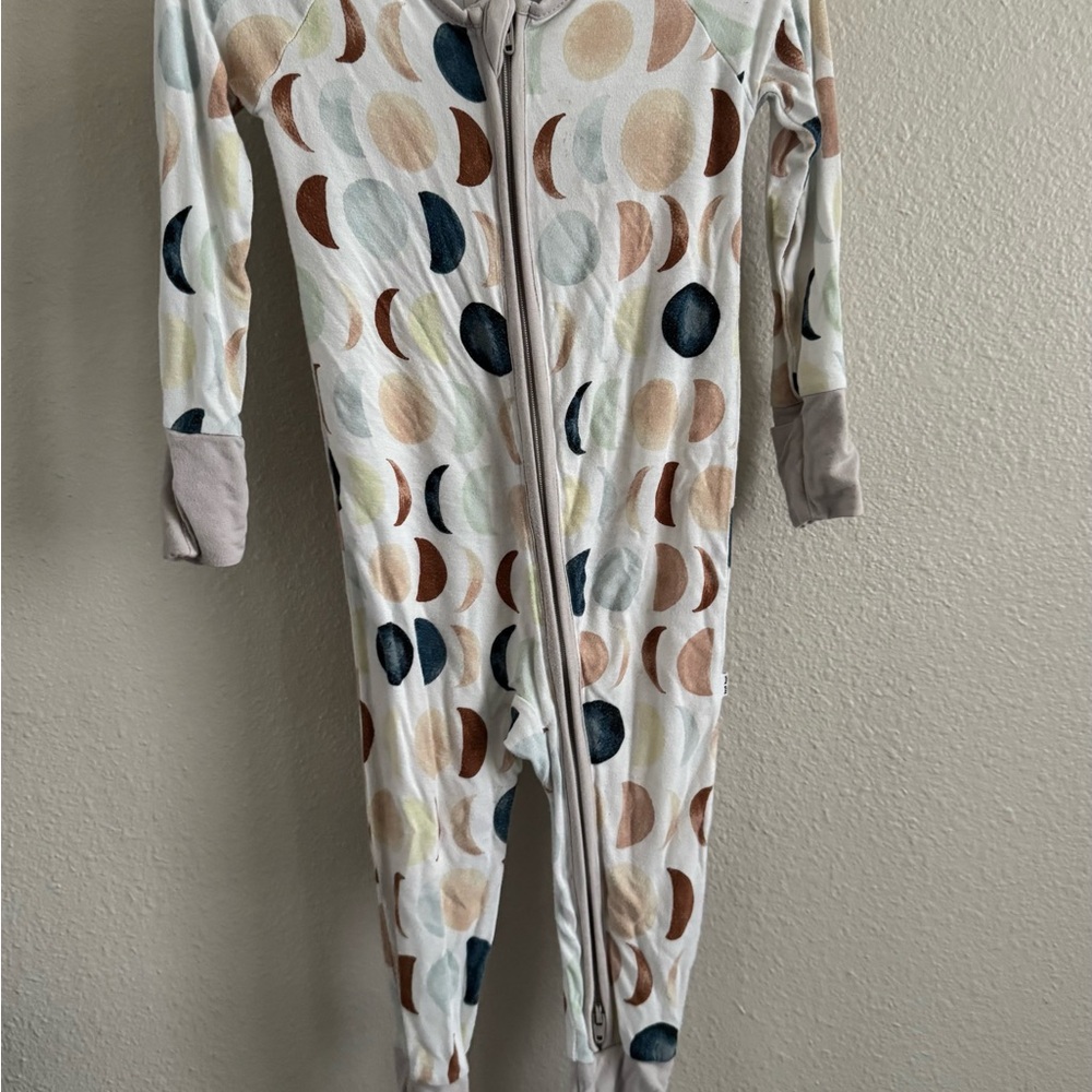 Little Sleepies Moon Phase Convertible Romper 6-12m